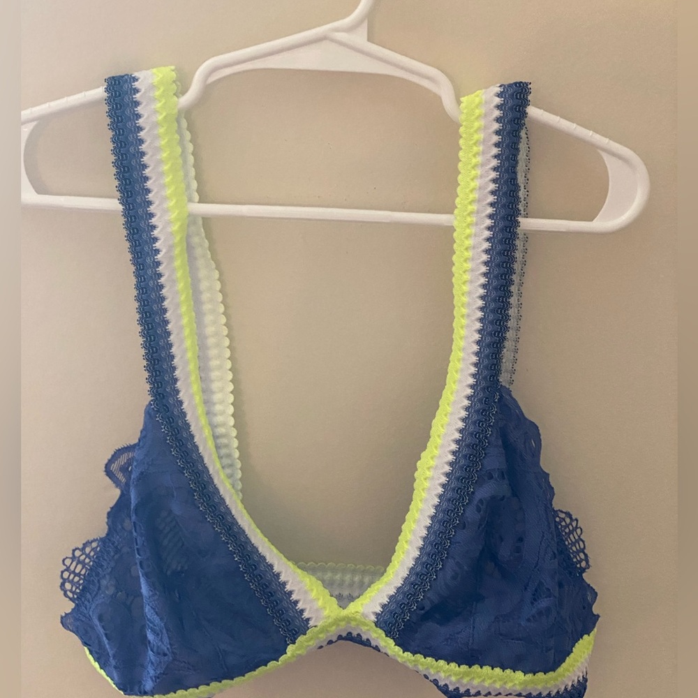 NWT Lot of 3 Free People Bras (XS) - Picture 9 of 13